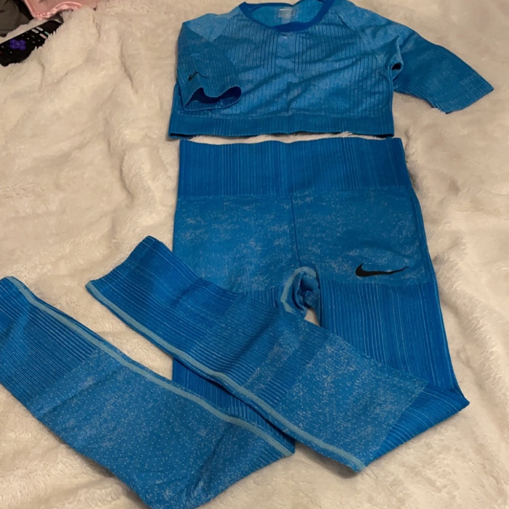 2 Piece Nike Activewear Set Blue Size Small